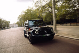 Team Europe gegen Team World mit den elektrischen G-Klassen als offizielle Team Cars des Laver Cup (Mercedes-Benz G 580 mit EQ Technologie: Energieverbrauch kombiniert: 30‒27,9 kWh/100 km | CO₂-Emissionen kombiniert: 0 g/km | CO₂-Klasse: A¹);Mercedes-Benz G 580 mit EQ Technologie: Energieverbrauch kombiniert: 30‒27,9 kWh/100 km | CO₂-Emissionen kombiniert: 0 g/km | CO₂-Klasse: A*