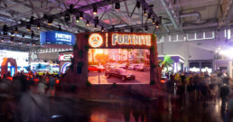 Zusammen mit Epic Games präsentiert die Marke mit dem Stern auf der gamescom den legendären Mercedes-Benz 190 E Evo II als Highlight. Er ist jetzt auch in Fortnite und Rocket League spielbar – und neben dem neuen Mercedes-Benz CLA und dem Mercedes-AMG GT 63 S 4-Türer Coupé das dritte in den Spielen verfügbare Mercedes-Benz Modell, (c) Epic 2025 Epic Games, Inc.