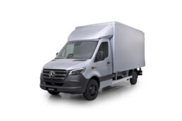 eSprinter Fahrgestell mit „Aerobox“ Trockenfrachtkoffer von Spier GmbH & Co. Fahrzeugwerk KG