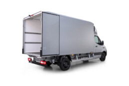 eSprinter Fahrgestell mit „Aerobox“ Trockenfrachtkoffer von Spier GmbH & Co. Fahrzeugwerk KG