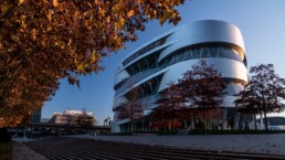 Mercedes-Benz Museum, Stuttgart. Außenaufnahme. (Originale Fotosignatur der Archive von Mercedes-Benz Classic: D579825)